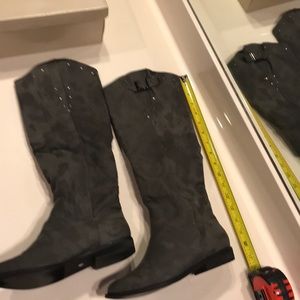 Coconuts Carolina boots sz 7